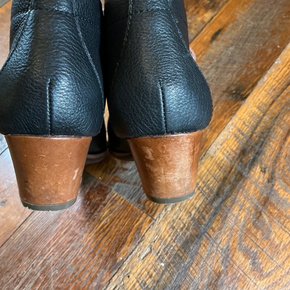 Kork-Ease Helene Black Leather Lace Up Chukka Heel Boots Women’s 8M - Picture 8 of 15